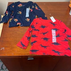 Boys long sleeve tees (2))